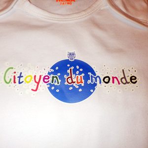 Les bodies BEBE « Citoyen du monde »
